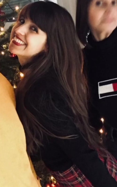 Again a female teacher that **** her student