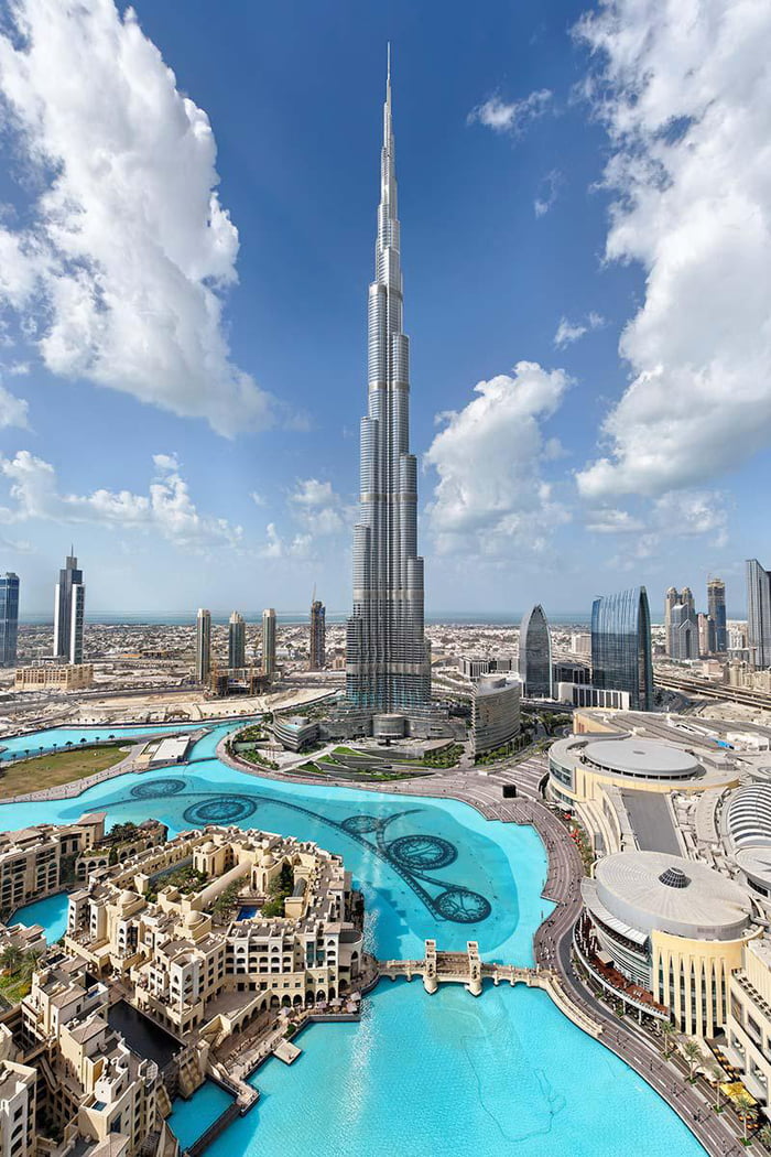 The Burj Khalifa in Dubai has no sewage system, trucks have to pump out poop every day.