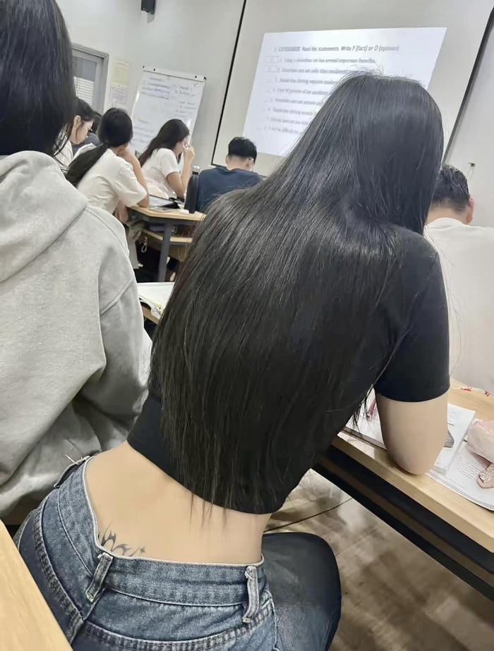 My first class in College, I'm so excited, feel wholesome!