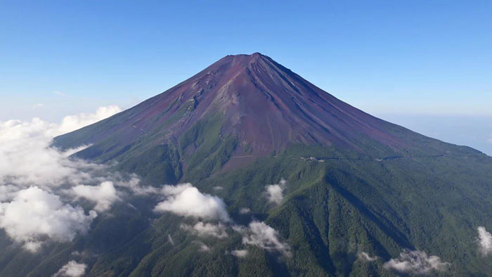 For the first time in recorded history (130 years), there’s no snow on Mt. Fuji in November