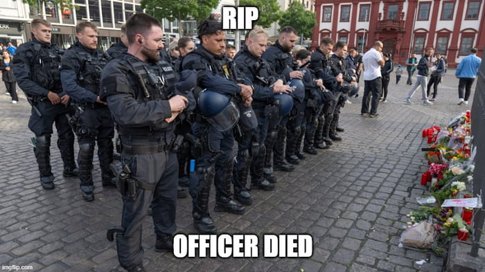 German police officer is dead