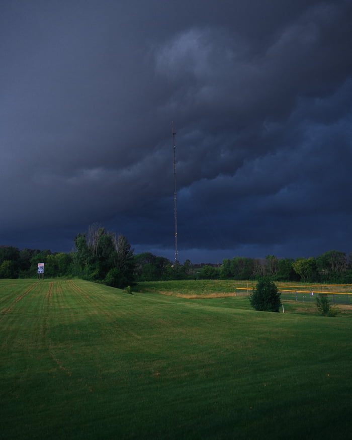 Is there anyone who likes this kind of weather?