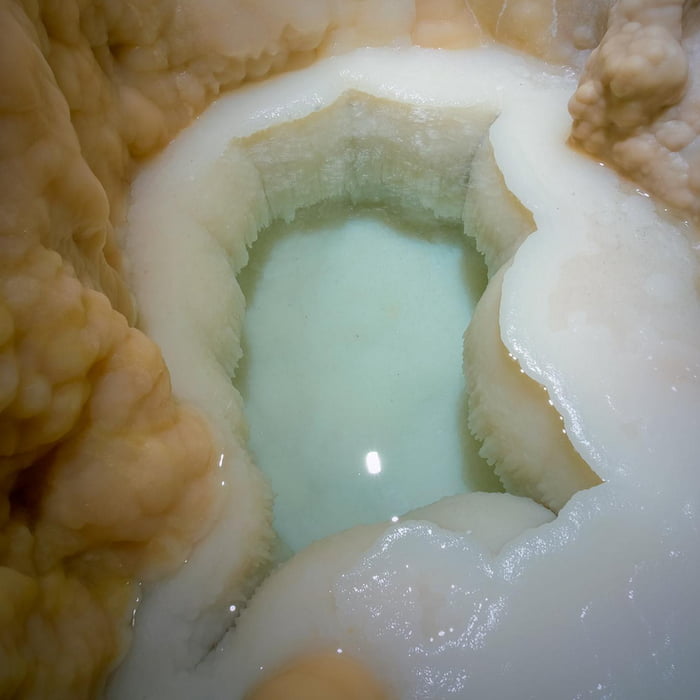 Pool of cave water completely isolated for hundreds of thousands of years