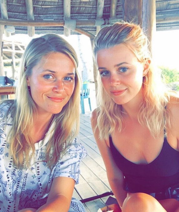 Reese Witherspoon and her daughter