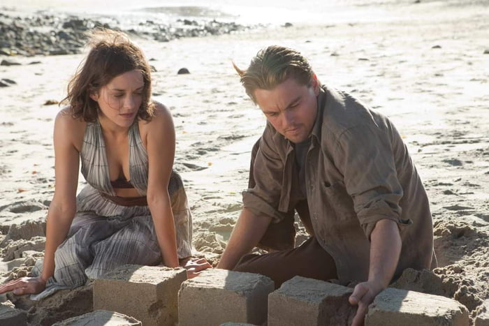 In Inception (2010) Leonardo Dicaprio has a wife almost the same age as him, this proving that everything was a dream