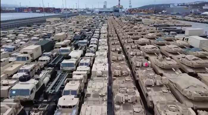 US military equipment arrived in Poland. This alone should be sufficient to give russia's military the rest.