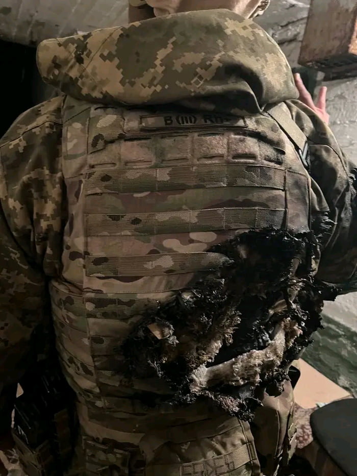 That's why equipment and armor protection are consumables in war even for one solder.