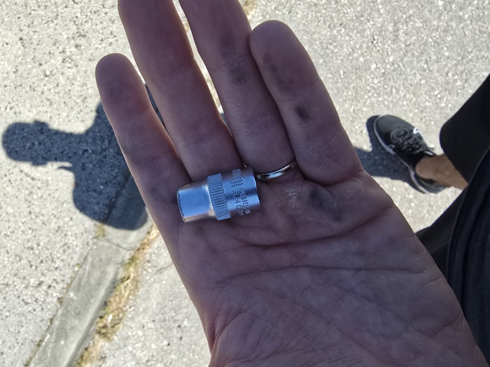 Lucky day for me, found wild 10mm socket on the street.