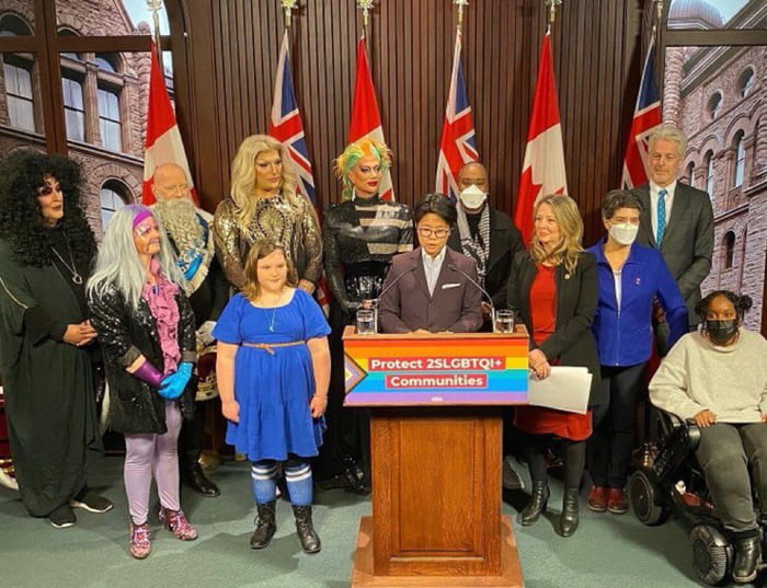 This is my new favourite 2023 photo. Even South Park couldn't make something so perfect.