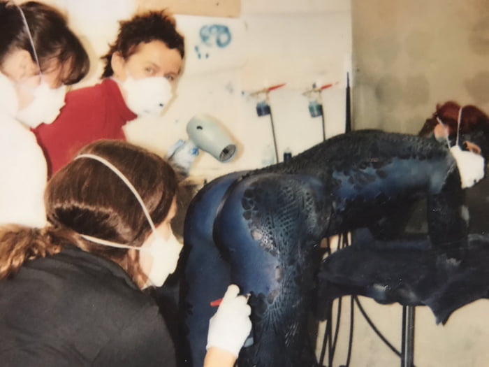 Behind the scenes: Mystique body painting