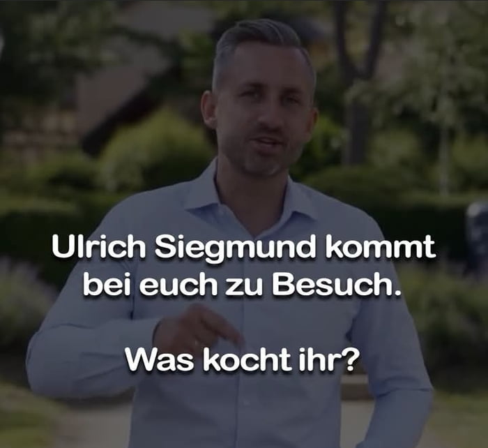 Köfte und dazu frischgezapften Ayran. Beim Essen mit niemandem reden. Und er braucht unbedingt Handy...