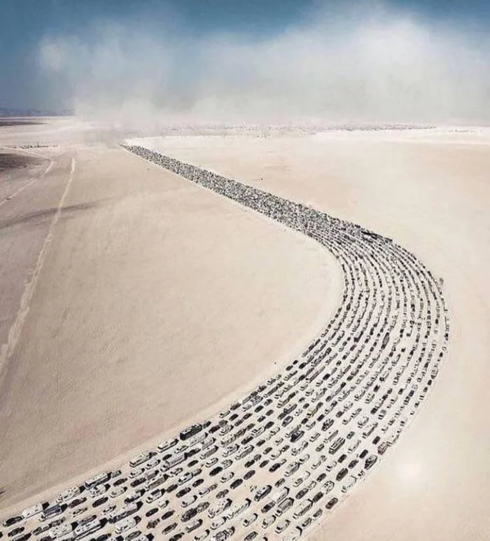 9 hour 14 lane jam after burning man festival in Nevada, USA