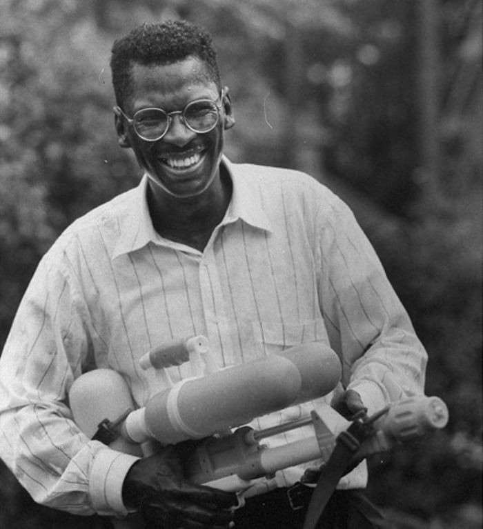 Lonnie Johnson, the inventor of the Super Soaker, has now invented a new type of heat engine. He claims it can convert the low grade heat from just 20% of the nation's abandoned oil wells into a form of clean electricity that can power the entire cou