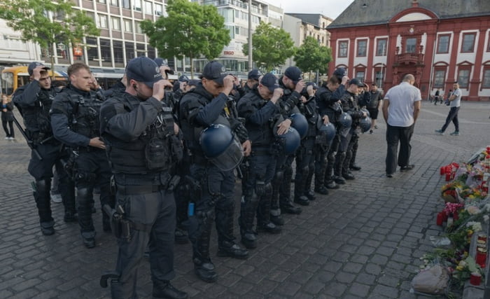 When a black criminal dies by a police officer the world starts to riot. But when a police officer gets stabbed to death theyre nowhere to be found.