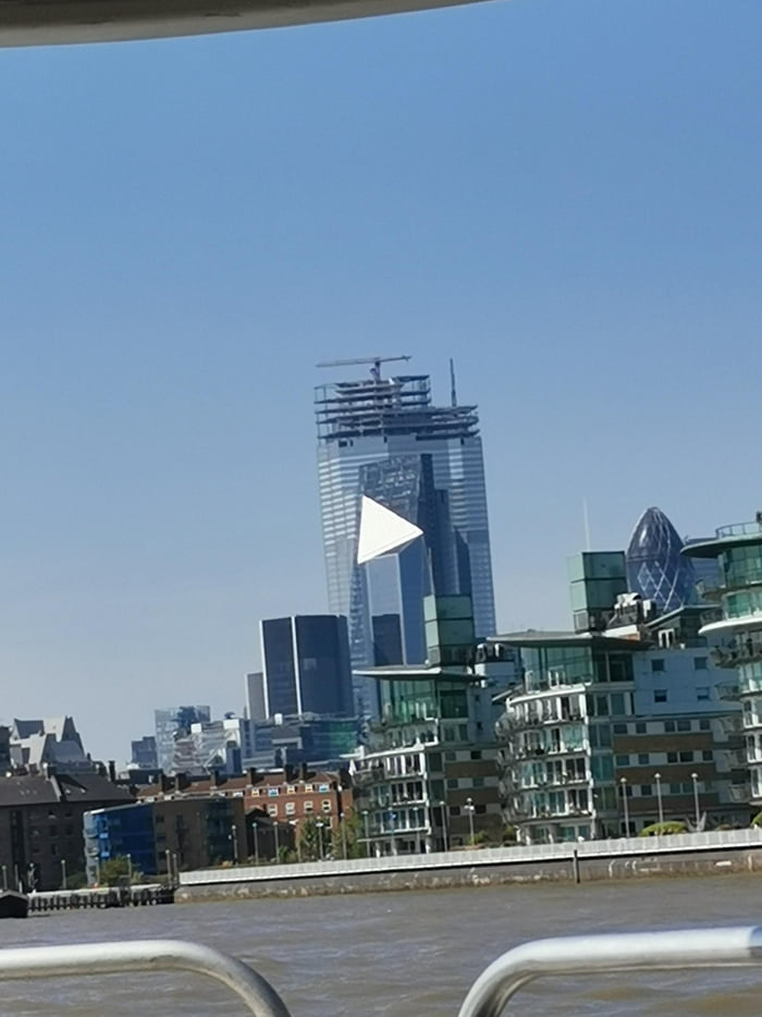 This picture of London that looks like it should be a video