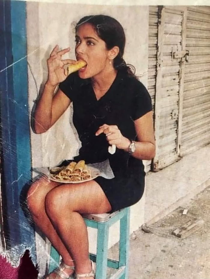 Salma Hayek in México city 1988