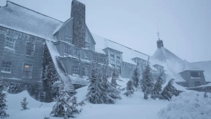 First day as winter caretaker at this awesome hotel. Going to write a book and spend some family time. Wish me luck guys!