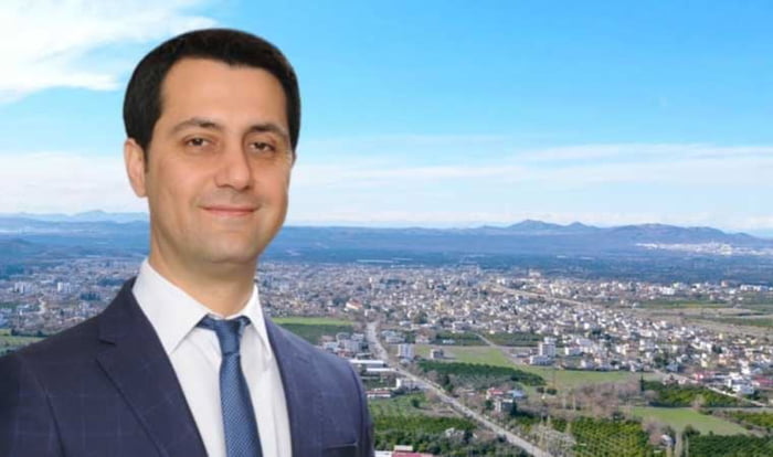 Nobody died and no building was collapsed in city of turkish city of Erzin despite being in the epicenter of earthquake. Why? Because the mayor Ökkeş Elmasoğlu didn't allow illegal construction.