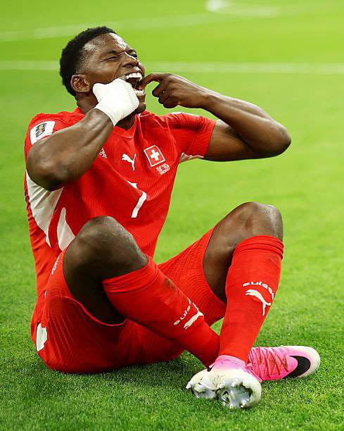 You may be dumb but at least you dont dive when you already got yellow card in a quarterfinal in a world where VAR exists like this guy.