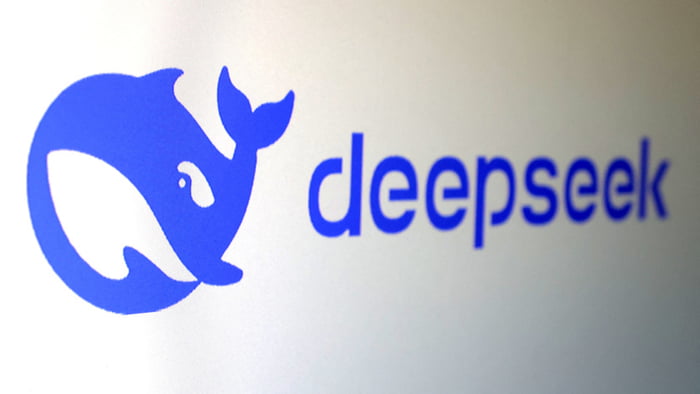 Italy banned DeepSeek : no longer available on Apple store and Play Store