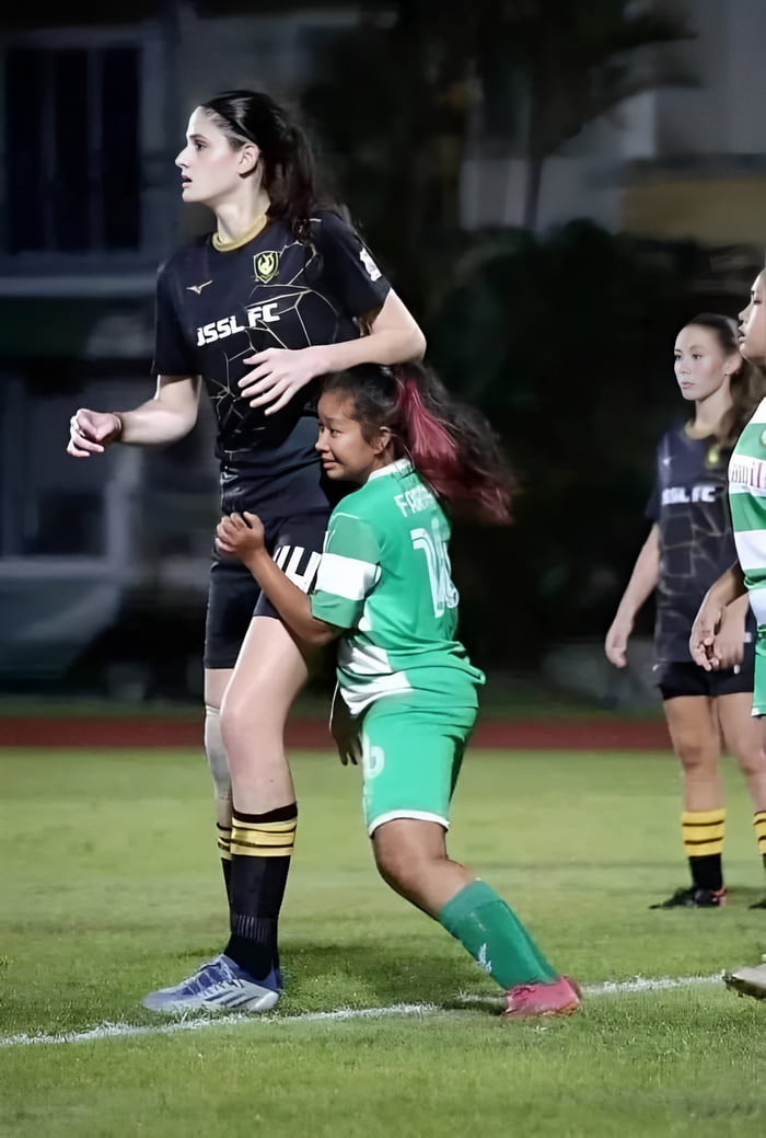 This is how Nepalese girls looks like in front of Aussie girls