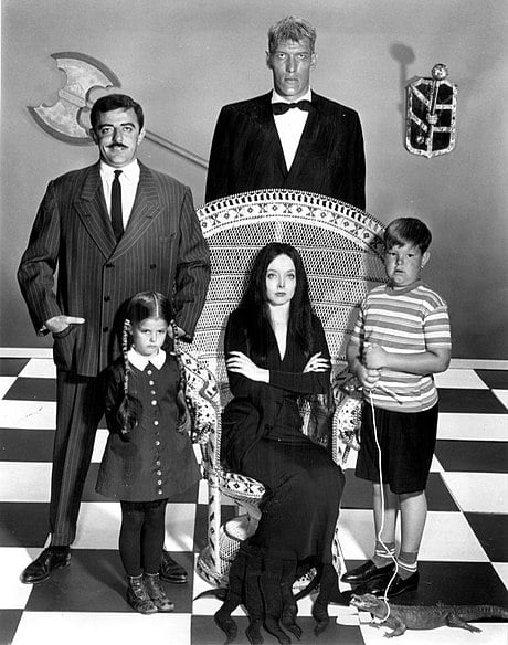 The actor who played Gomez(father) is the last living out of the original cast.