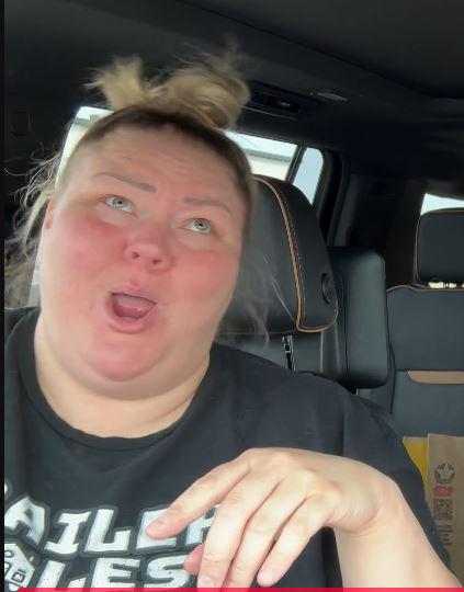 Tammy's face to Greg