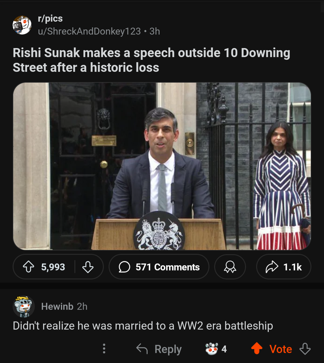 Rishi Sunak makes a speech outside 10 Downing Street after a historic loss