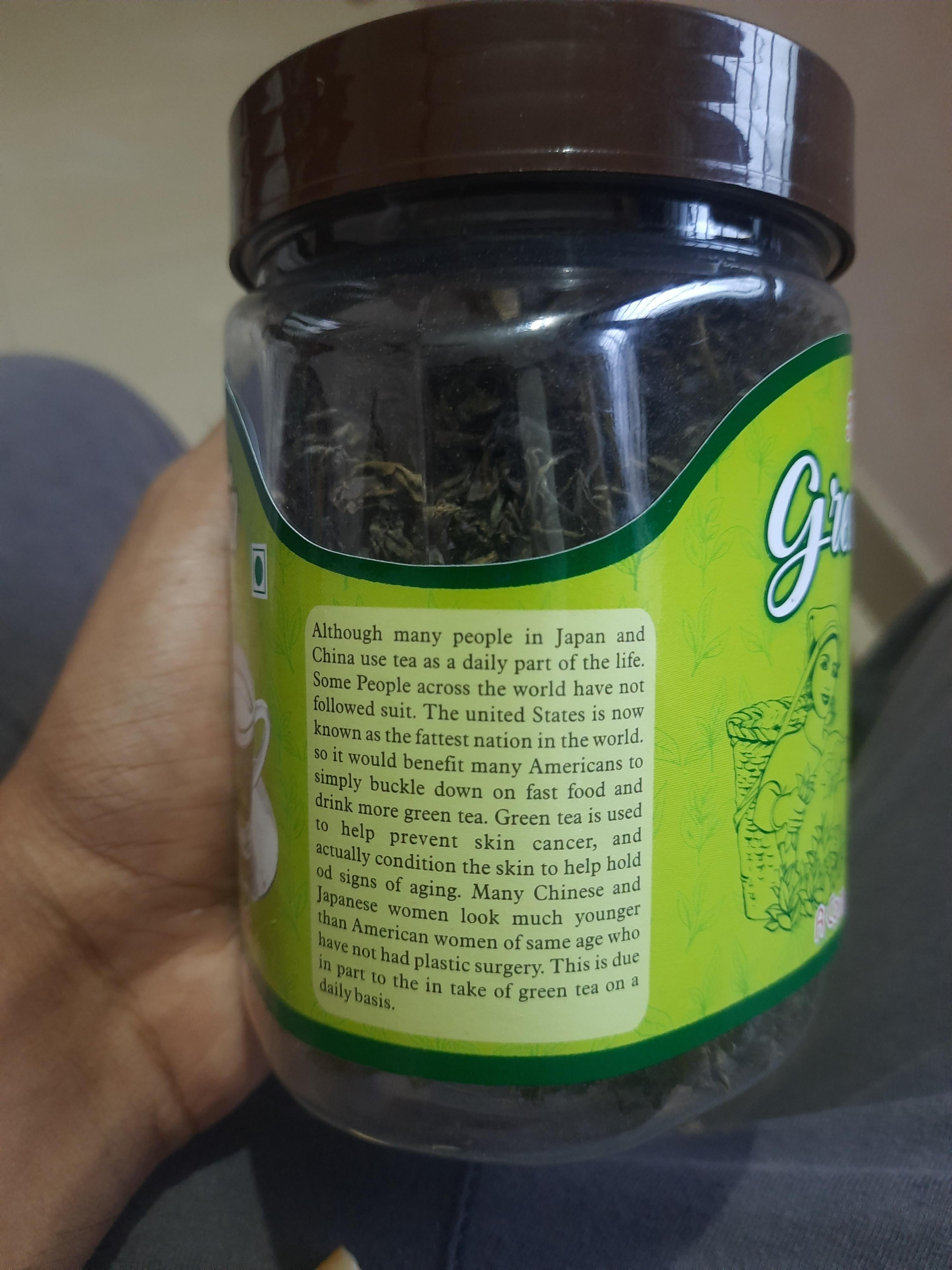 Hey, overweight Americans on vacation, please buy our green tea cuz You're all fat, and your women look old